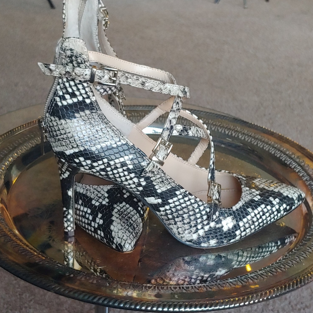 Vince Camuto Heels sz7.5
